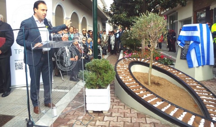 Αγανάκτηση για το βανδαλισμό του Μνημείου Ολοκαυτώματος Τρικάλων
