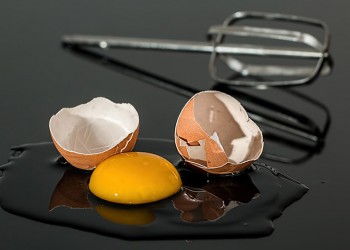 Τα αυγά αυξάνουν τον κίνδυνο αιμορραγικού εγκεφαλικού!