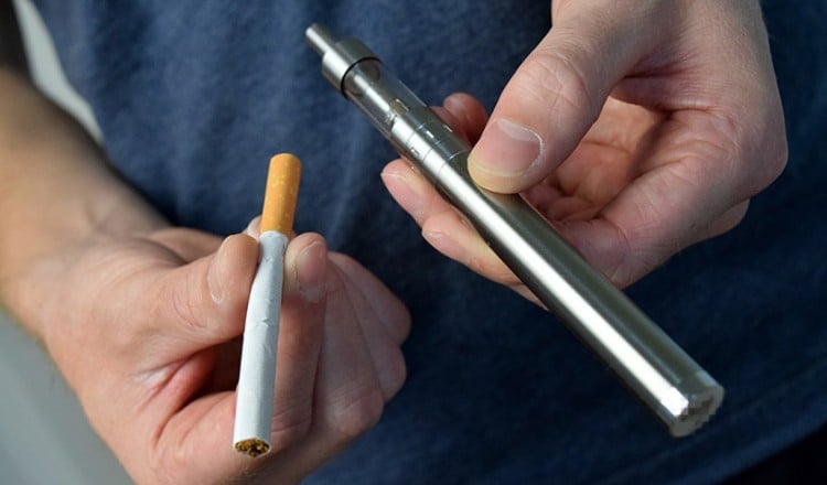 Πώς μπορεί το ηλεκτρονικό τσιγάρο να βλάψει τους πνεύμονες