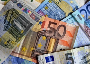 Κορονοϊός και χρήματα: Τα χαρτονομίσματα μολύνονται πιο εύκολα από τα κέρματα