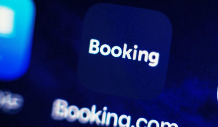 Booking.com: Απολύει έως και το ένα τέταρτο του προσωπικού
