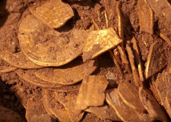 Ισραήλ: Έφηβοι ανακάλυψαν χρυσά νομίσματα 1.100 ετών (βίντεο)