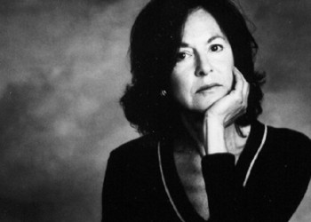 Louise Glück: Τιμήθηκε με το Νόμπελ Λογοτεχνίας 2020 η Αμερικανίδα ποιήτρια