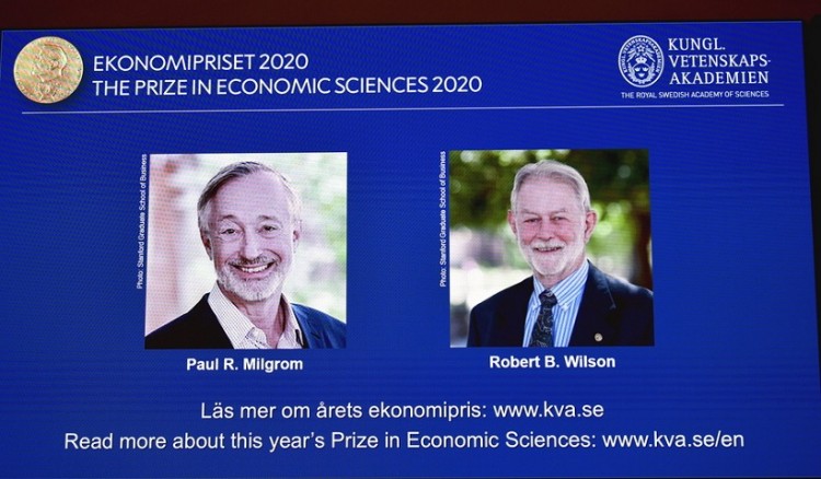 Νόμπελ Οικονομίας 2020: Τιμήθηκαν οι Αμερικανοί Πολ Μίλγκρομ και Ρόμπερτ Γουίλσον