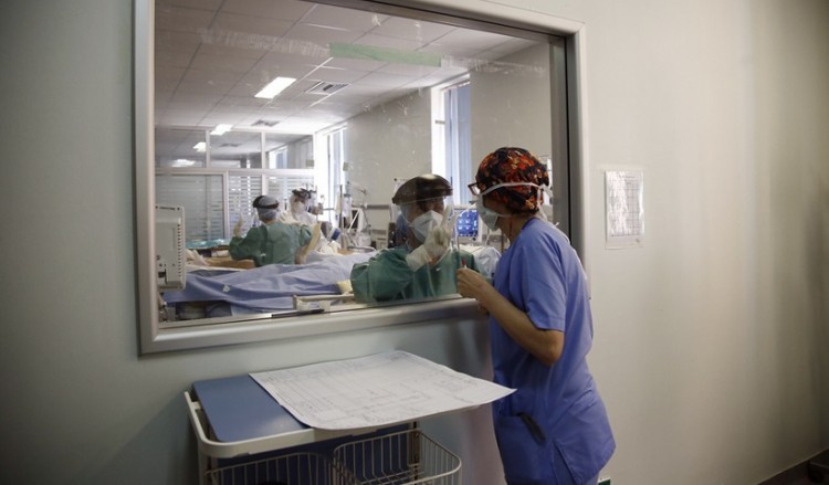 Θεσσαλονίκη: Αποφασισμένες να μείνουν για όσο χρειαστεί και να υποστηρίξουν το «Ιπποκράτειο» οι 10 νοσηλεύτριες από το Ηράκλειο