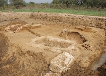 Οικόπεδο στην Ηλεία «έκρυβε» οκτώ τάφους της νεκρόπολης της Αρχαίας Ήλιδας