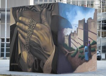 Τρίπτυχο γκράφιτι 27 τετραγωνικών μέτρων στη ΔΕΘ για τα 100 χρόνια από τη Μικρασιατική Καταστροφή (Φωτ. ΑΠΕ-ΜΠΕ)
