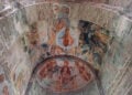 Τοιχογραφίες του Ιερού της Αγίας Σοφίας Τραπεζούντας. Στην κόγχη διακρίνεται η Θεοτόκος βρεφοκρατούσα και ένθρονη. Στην καμάρα απεικονίζεται η Ανάληψη του Χριστού ο οποίος βρίσκεται μέσα σε δόξα (φωτ.: Mehmet Küçük)