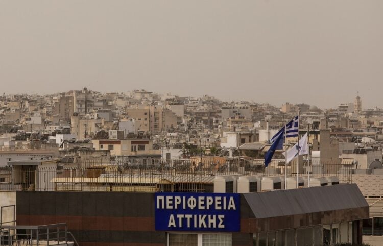 Αφρικανική σκόνη στην Αθήνα (φωτ.: EUROKINISSI / Γιάννης Παναγόπουλος)