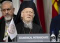 Ο Οικουμενικός Πατριάρχης Βαρθολομαίος στη Διεθνή Διάσκεψη Κορυφής για την ειρήνη στην Ουκρανία (φωτ.: EPA/Alessandro Della Valle)