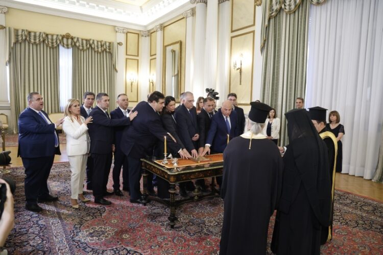 Ορκωμοσία των νέων υπουργών και υφυπουργών στο Προεδρικό Μέγαρο, Παρασκευή 14 Ιουνίου 2024. (Φωτ.: Eurokinissi/Γιώργος Κονταρίνης)