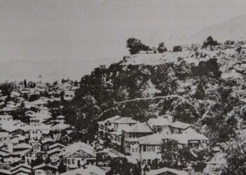 Το φρούριο της Προύσας πριν από το 1922 (φωτ.: (φωτ.: Βιβλιοθήκη Μνήμης της «Καθημερινής», «Η Έξοδος», τόμος Β')