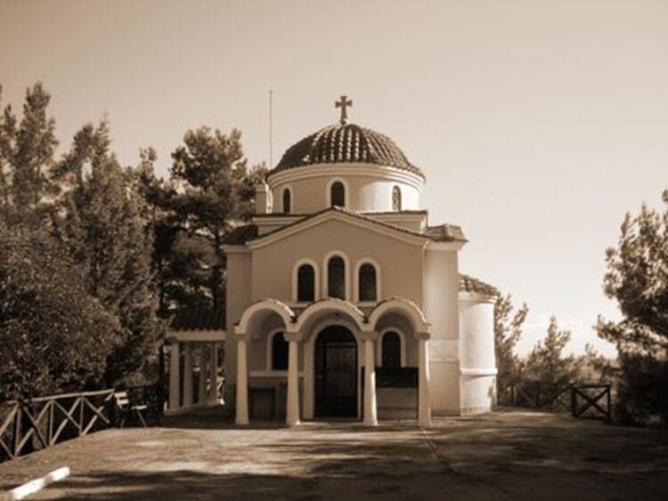 Η εκκλησία του Προφήτη Ηλία στην Αγροσυκιά (φωτ.: giannitsa.gr)