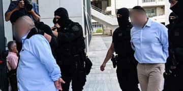 Δίκη για τη δολοφονία του δημοσιογράφου Γιώργου Καραϊβάζ 
(φωτ.: EUROKINISSI / Κώστας Τζούμας)
