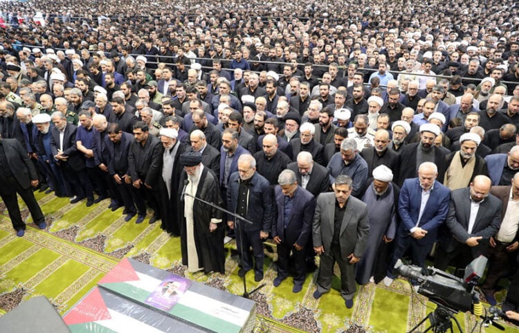 Στιγμιότυπο από κηδεία του Ισμαήλ Χανίγια στην Τεχεράνη (φωτ.: Iranian Supreme Leader Office)