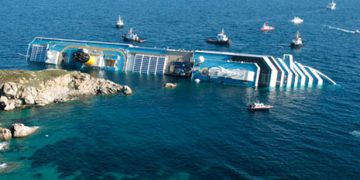 Συγγνώμη ζήτησε ο καπετάνιος του Costa Concordia