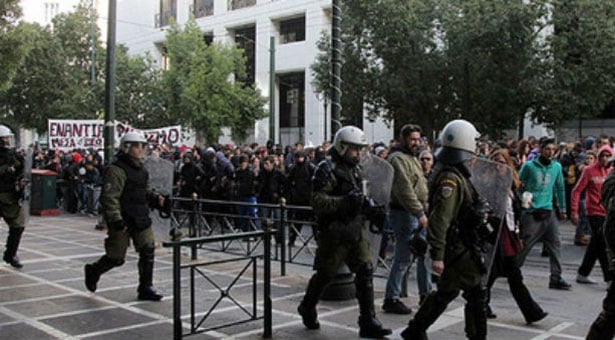 Ένταση στην πορεία για τον Γρηγορόπουλο