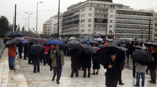 Πολλοί οι Πόντιοι στην συγκέντρωση διαμαρτυρίας παρά την βροχή