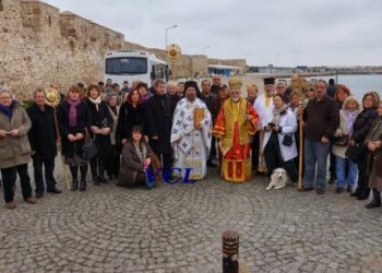 Συγκίνηση στον πρώτο αγιασμό των υδάτων στην Τένεδο