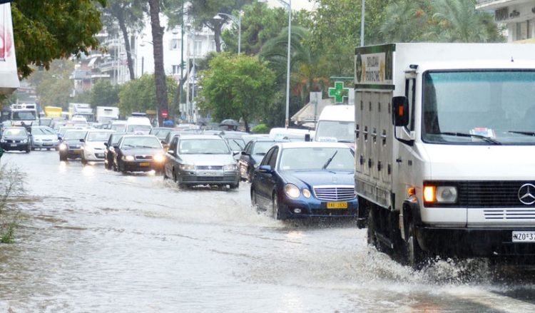 Σταδιακή μεταβολή του καιρού σήμερα – Κατά τόπους ισχυρά φαινόμενα