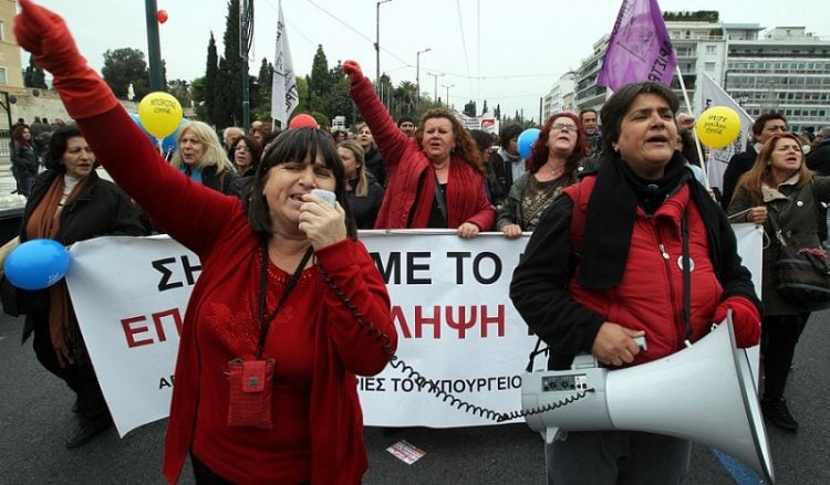 Παραλύει η Ελλάδα από την 24ωρη απεργία για το Ασφαλιστικό