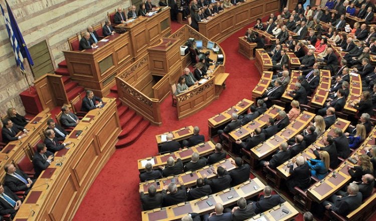 Το μεσημέρι η συζήτηση στη Βουλή για τη σύναψη της δανειακής σύμβασης