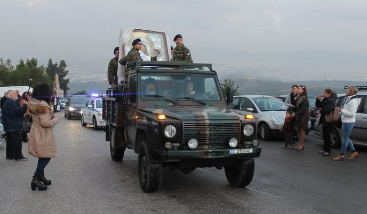 Στη Μάνδρα Αττικής η Παναγία Παραμυθία από το Άγιο Όρος