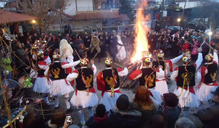 Αναβίωσαν για 10η συνεχή χρονιά οι Μωμόγεροι στο Ροδοχώρι (φωτο, βίντεο)