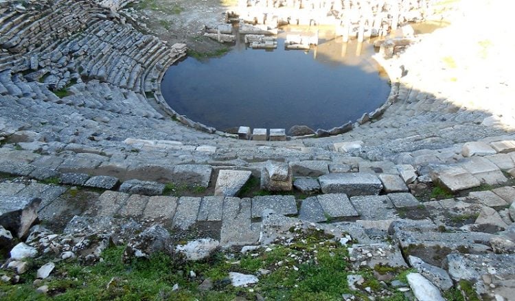 Εντυπωσιάζουν τα ευρήματα στην αρχαία Στρατονίκεια (φωτο)