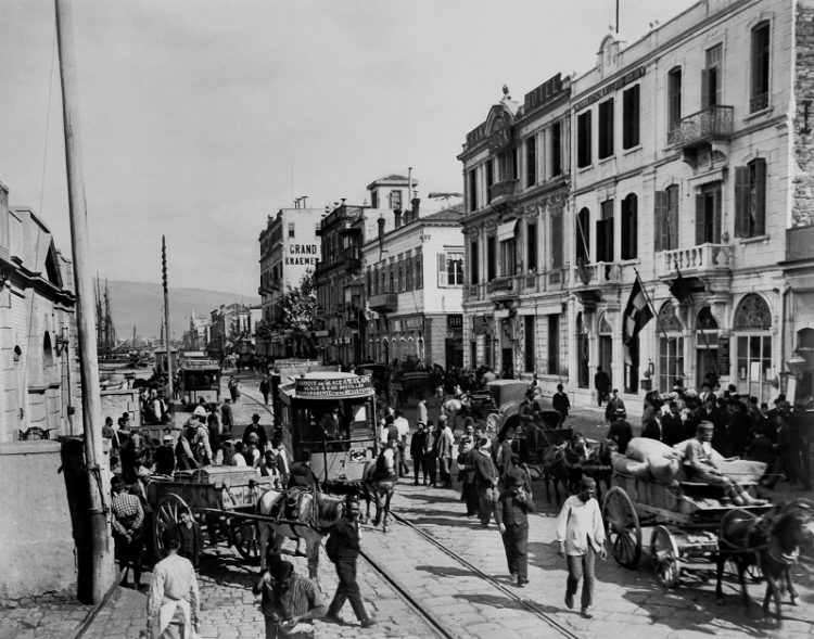 Οι Απόκριες και η Καθαρά Δευτέρα στη Σμύρνη