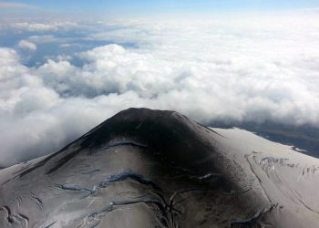 Ηφαίστειο σπέρνει τον τρόμο στη Χιλή (φωτο-βίντεο)