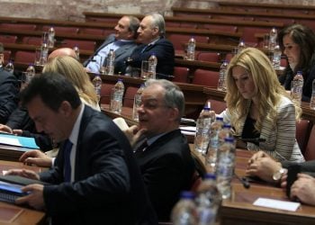 Ντόρα: Παραιτήσου και πάμε σε Συνέδριο τη ΝΔ