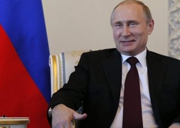 Песков рассказал об отношении Путина к идее возродить монархию