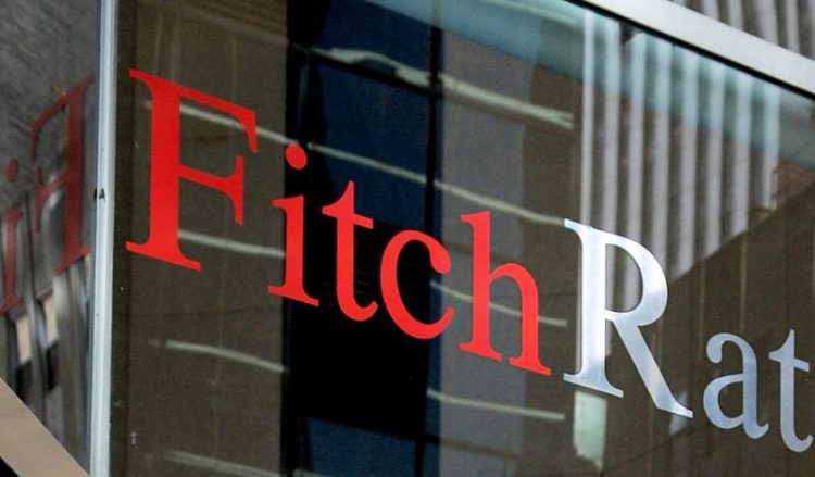 Fitch: Οι Έλληνες καταθέτες θα γλιτώσουν το κούρεμα