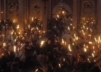 Πώς θα φθάσει το Άγιο Φως σε όλη την Ελλάδα