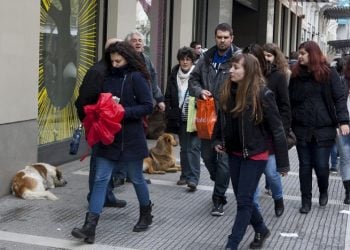 Σε αυτές τις επιχειρήσεις αναστέλλεται η λειτουργία τους από αύριο 3