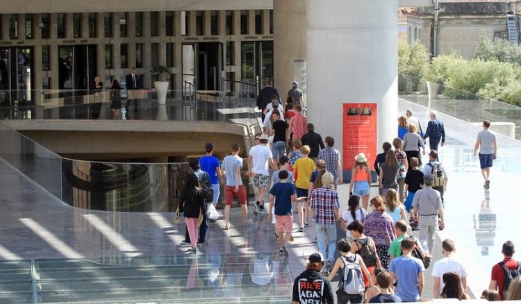 Αυξήθηκαν επισκέπτες και έσοδα σε μουσεία και αρχαιολογικούς χώρους