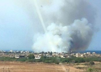 Πύρινος εφιάλτης στους πρόποδες της Πάρνηθας