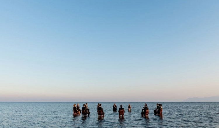 Συγκλονιστική ταινία Έλληνα σκηνοθέτη για τους μετανάστες στον Έβρο (βίντεο)