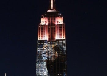 Έλληνας έβαλε τον Σεσίλ στο Empire State Building!