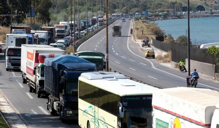 Μείωση προστίμων και πληρωμή σε δόσεις για τις κλήσεις της Τροχαίας