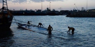 Πολύνεκρο ναυάγιο με μετανάστες ανοιχτά της Τυνησίας