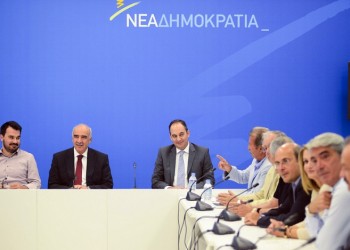 ΝΔ: Αδιόρθωτος ο Τσίπρας