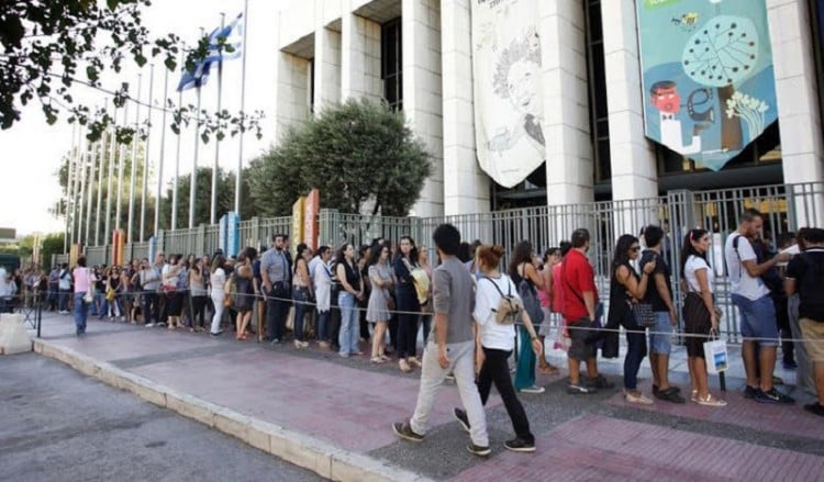 Ουρές στην Αθήνα για τον... μυστηριώδη Jo Nesbo