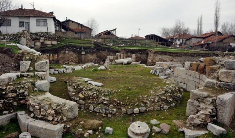 Η (άγνωστη) Σεβαστόπολη του Πόντου, οι ανασκαφές και ο πρίγκιπας Κάρολος