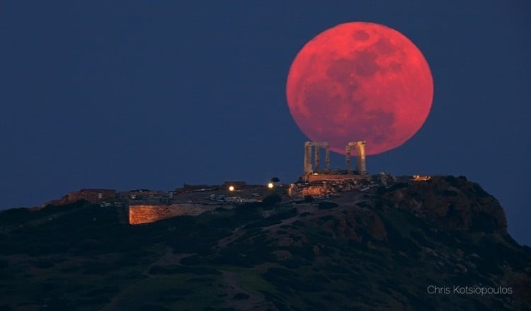 Πότε θα δούμε την εντυπωσιακή ολική έκλειψη της σούπερ Σελήνης