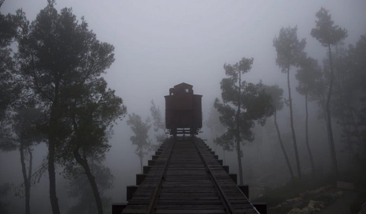 Σε επαγρύπνηση για νέα Ολοκαυτώματα