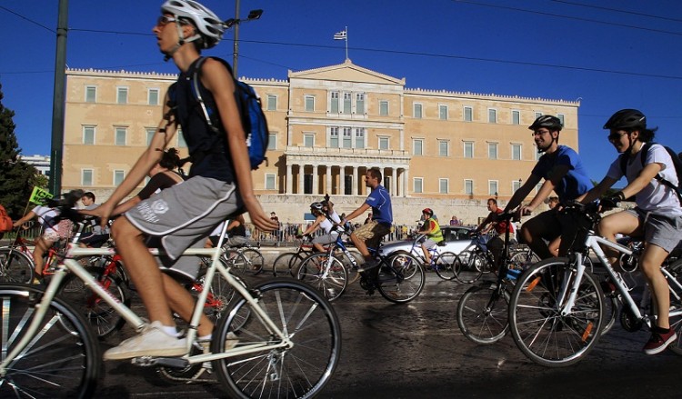 Ανακαλύψτε τα μνημεία της Αθήνας και το εμπορικό τρίγωνο με ποδήλατο!