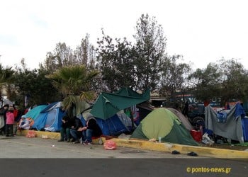 Οι πρόσφυγες δίπλα μας (φωτο)