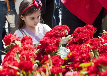 Εργατική Πρωτομαγιά: Πώς και γιατί καθιερώθηκε ο εορτασμός της